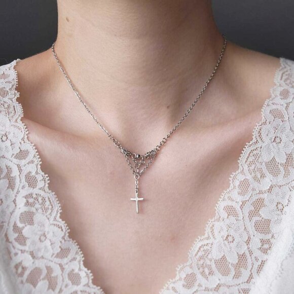 Gothic silver cross chain mail necklace ✦ dainty classic medieval necklace ✦ - Picture 2 of 9
